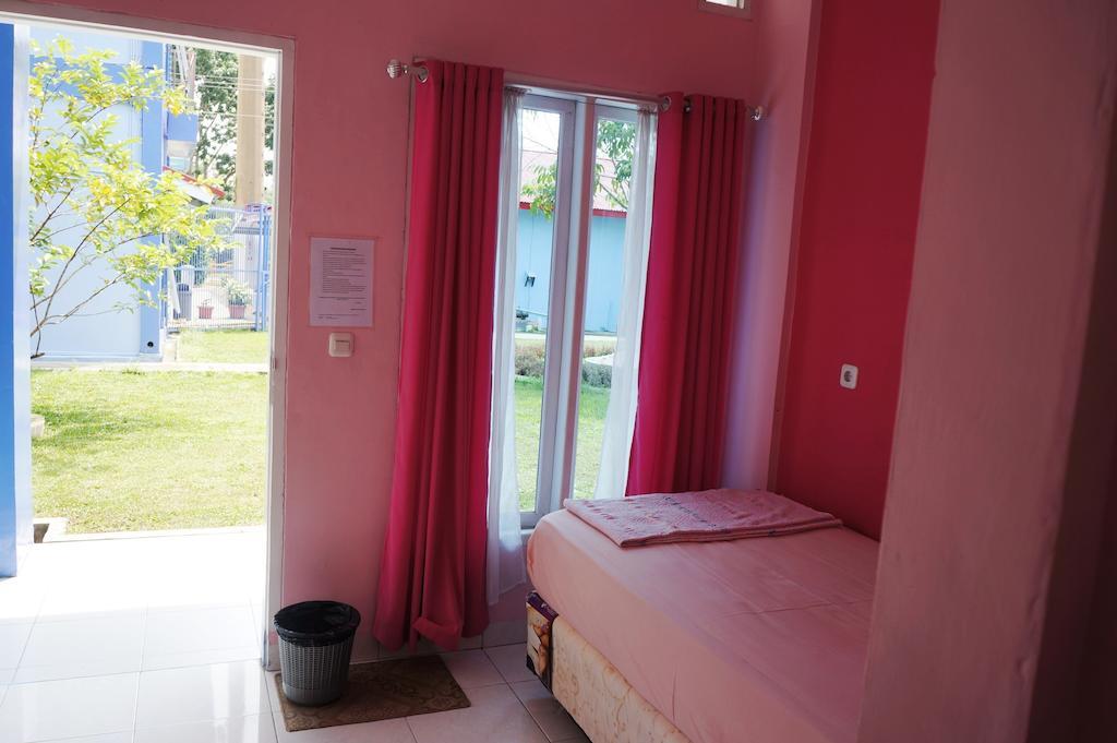 Kenari Residence Pekanbaru Chambre photo